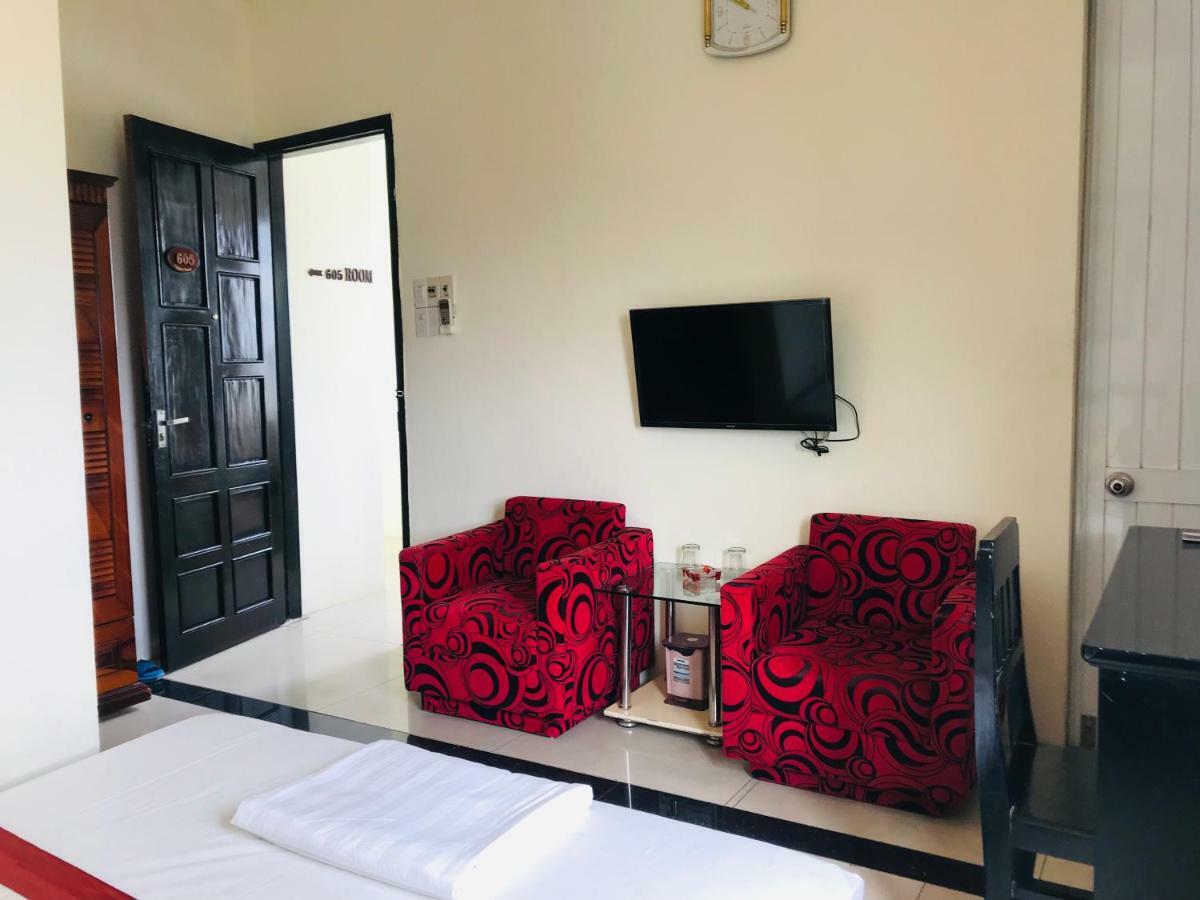 Canary Hotel Hue