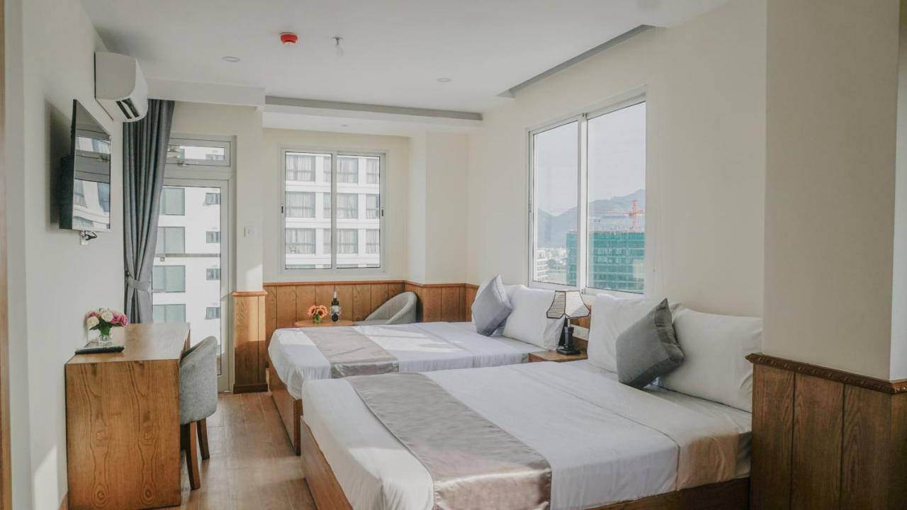Hotel Glory 3*
