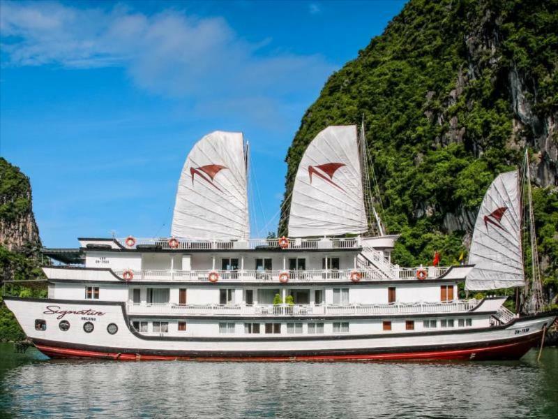 Signature Royal Halong Cruise  Ha Long