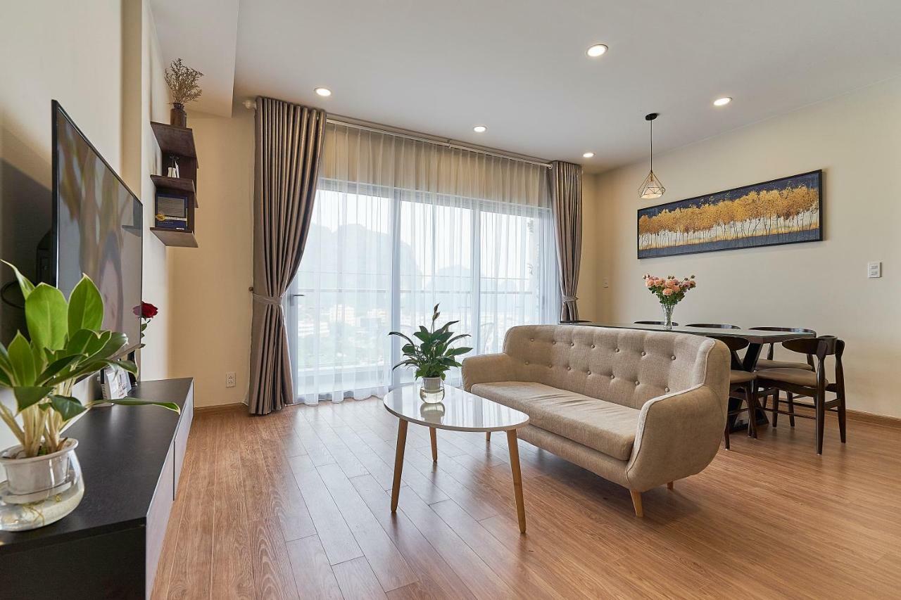 Bunhomestay Spacious 4 Bedroom City&sea View 1 Min Walk To Sea Căn hộ Hạ Long