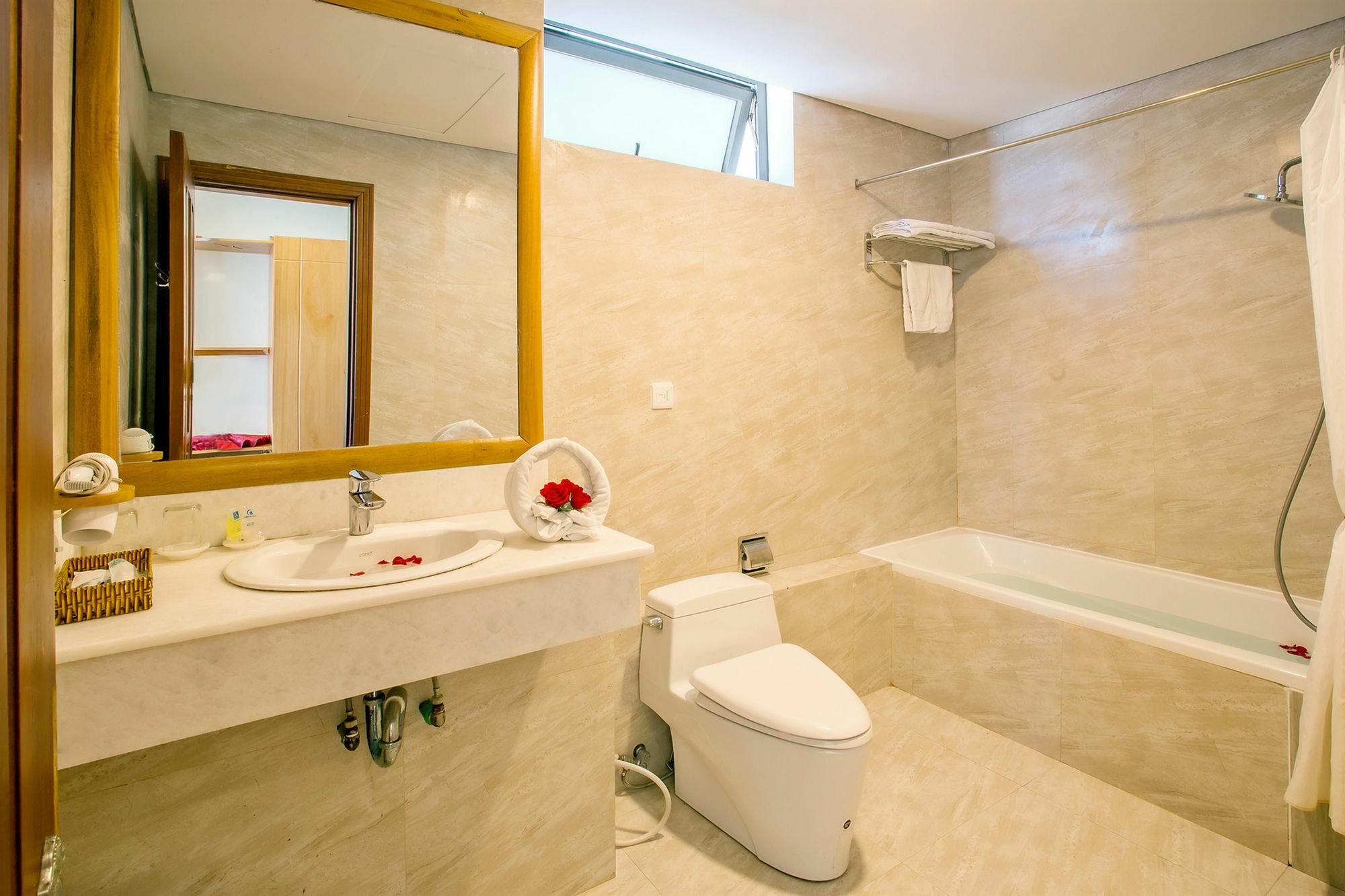 Hotel Golden Sea 3 4*