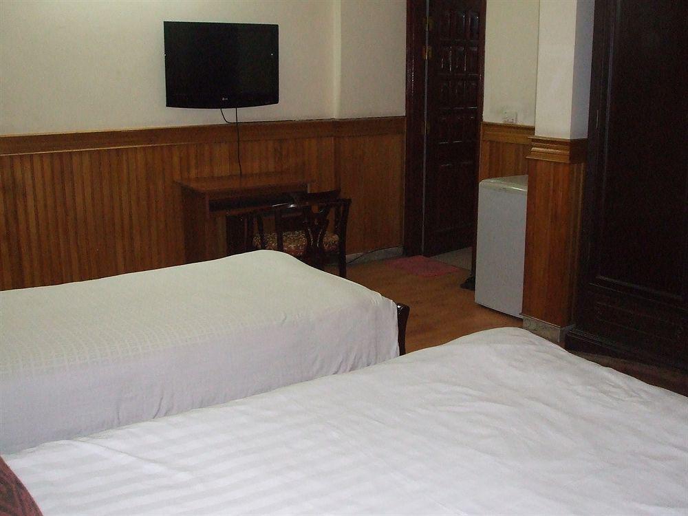 Hotel Discovery Ii