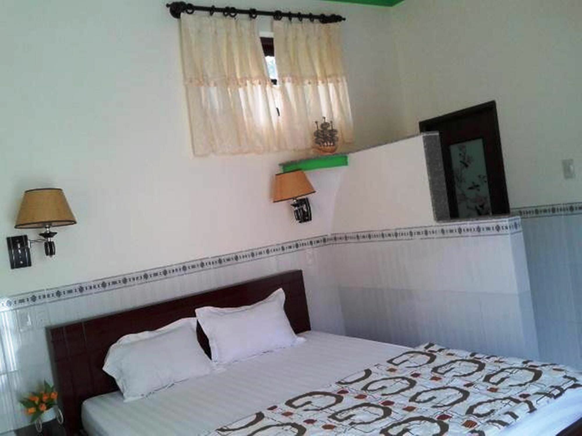 Ha Nga Guest house 2*