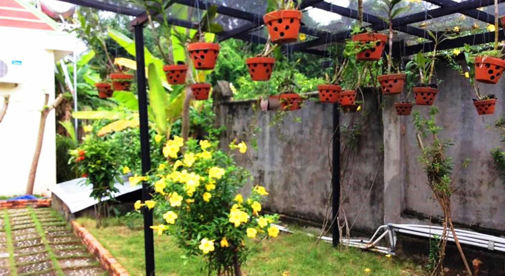 Ha Nga Guest house 2*