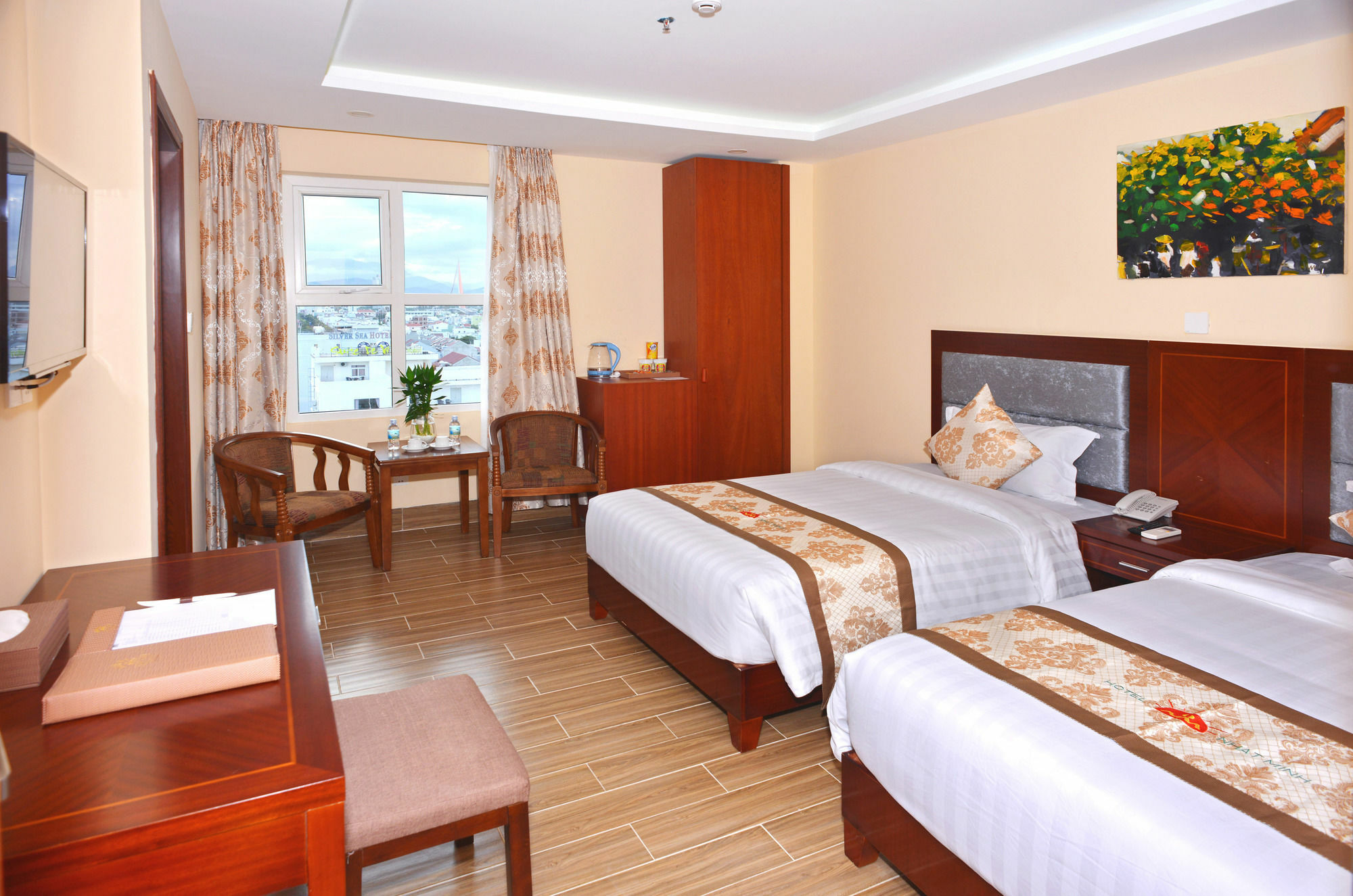 Nhat Minh And Hotel 4*