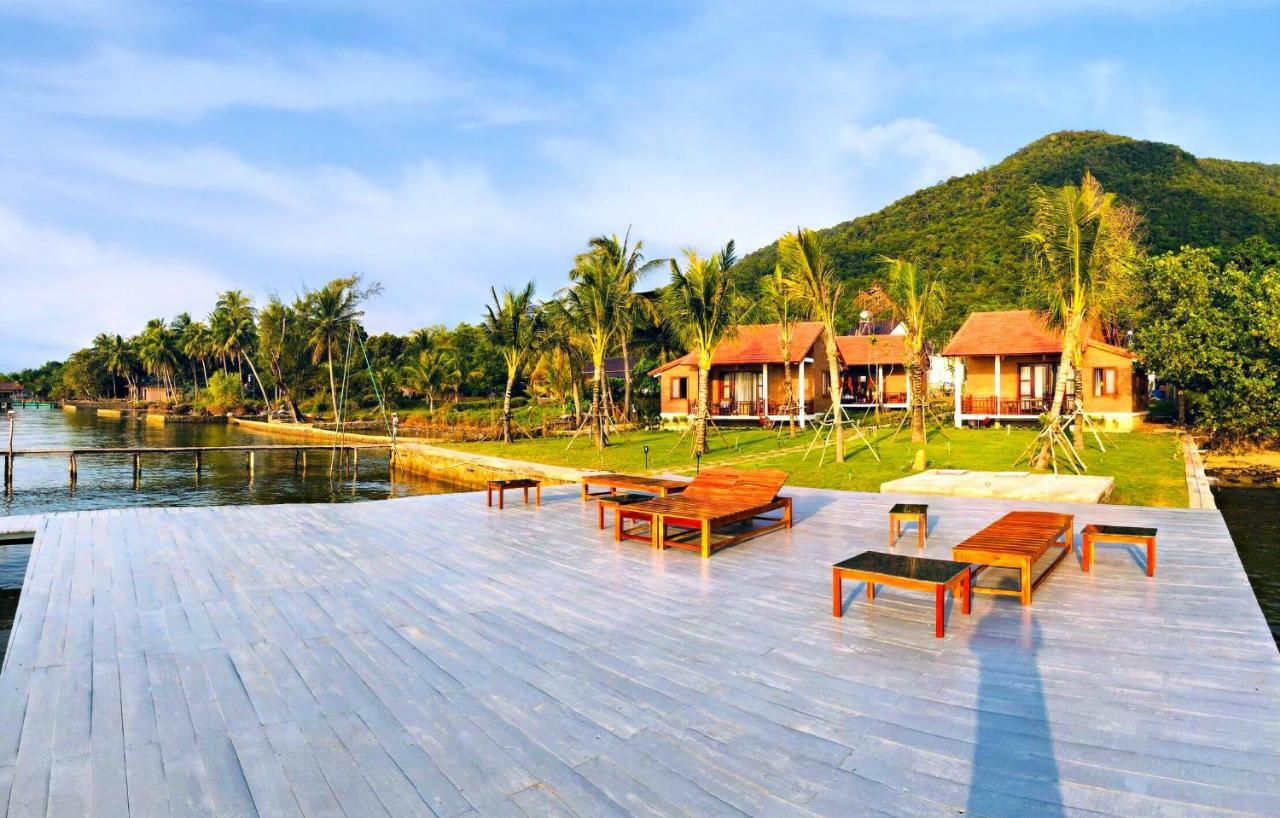 Lotus Lodge *