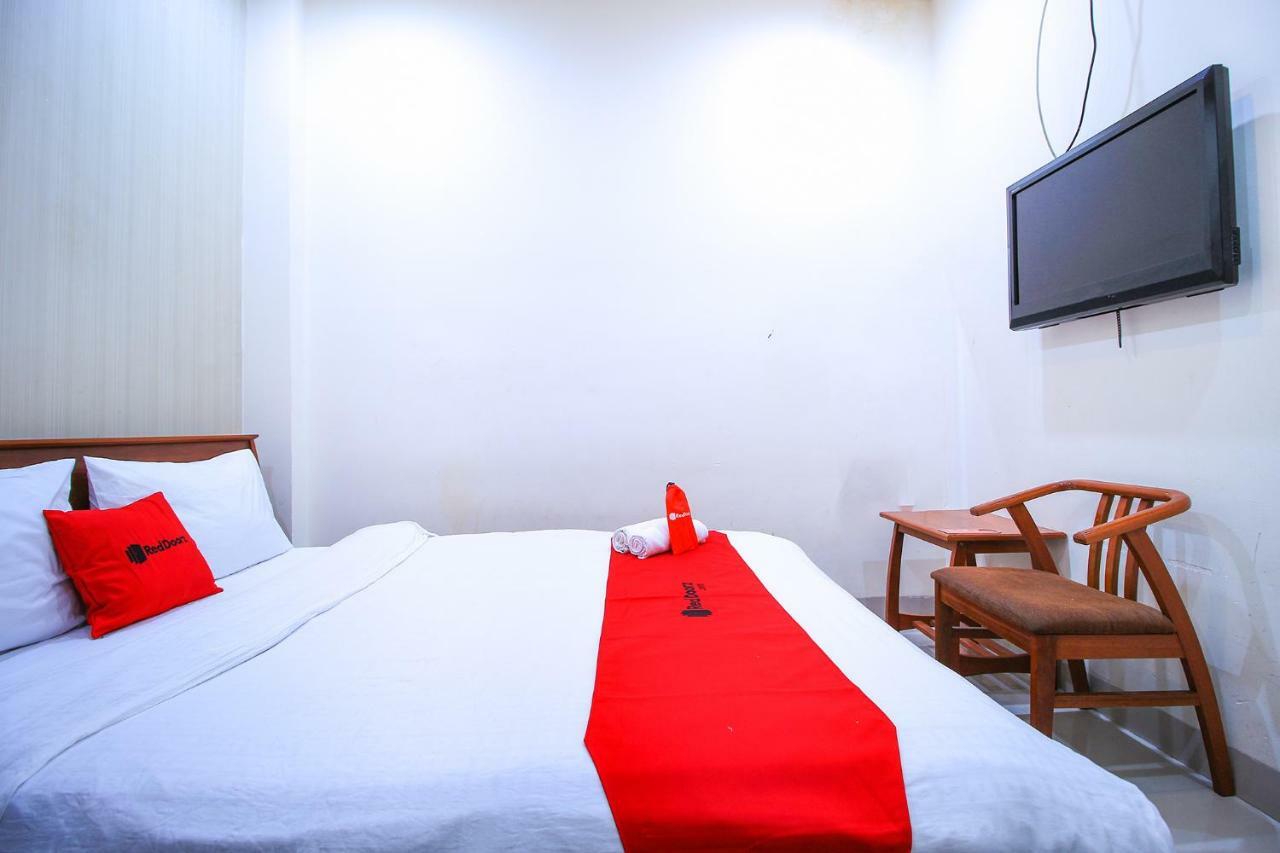 Reddoorz Near Market Hotel *