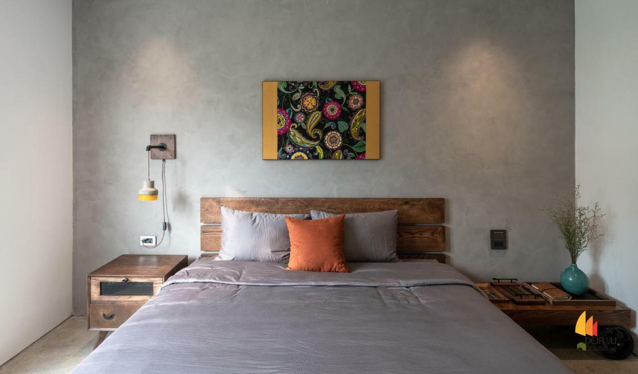 Deja Vu House Hotel 3*