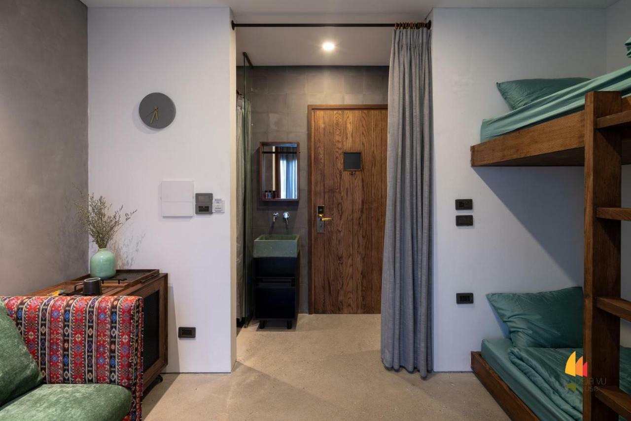 Deja Vu House Hotel 3*