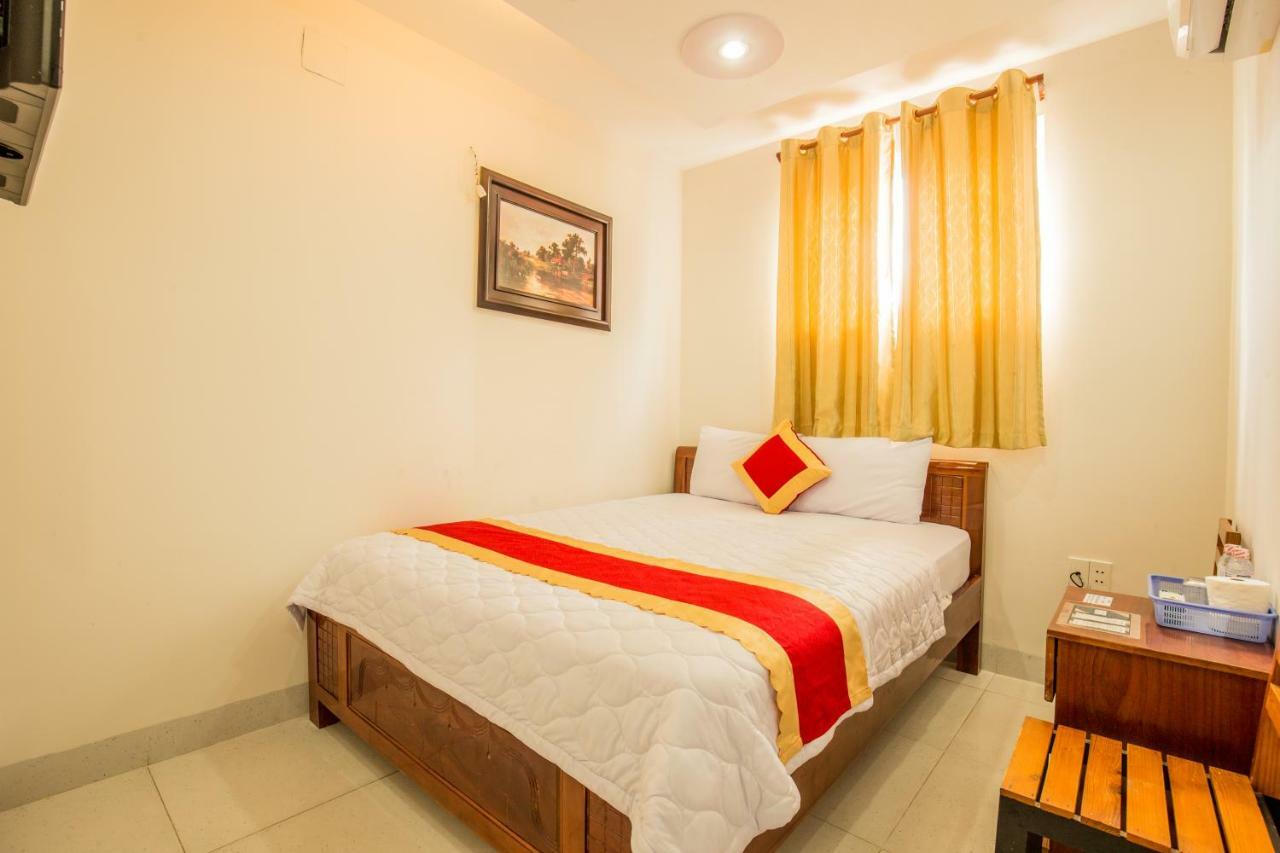 Aris Hotel *