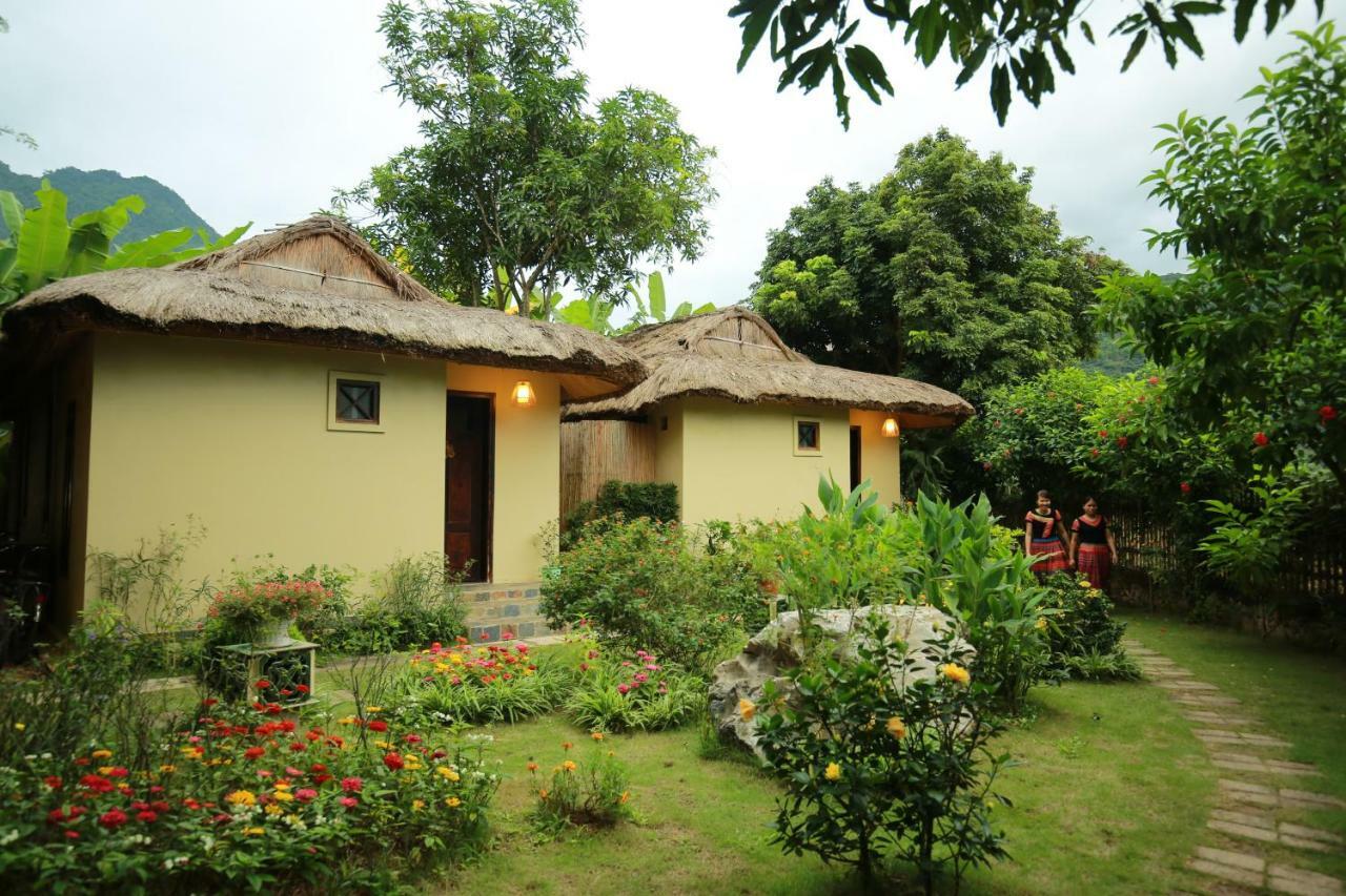Resort Mai Chau Villas