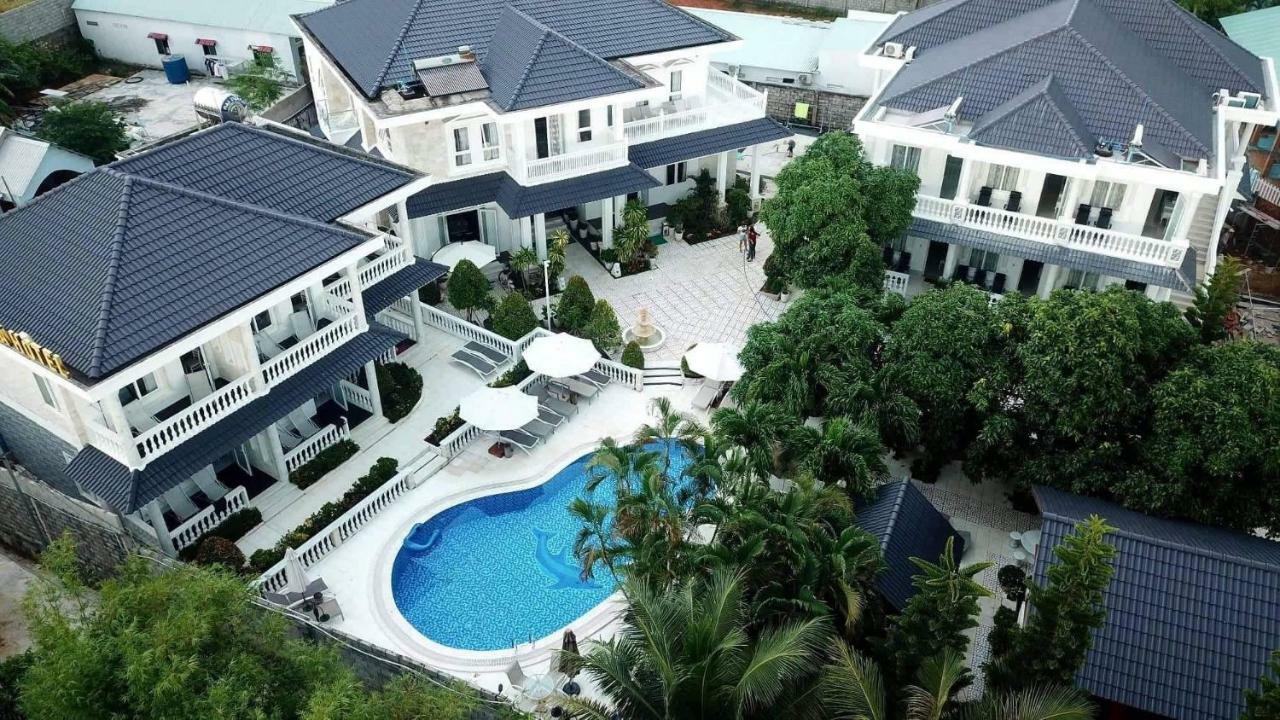 Hotel Godiva 3*