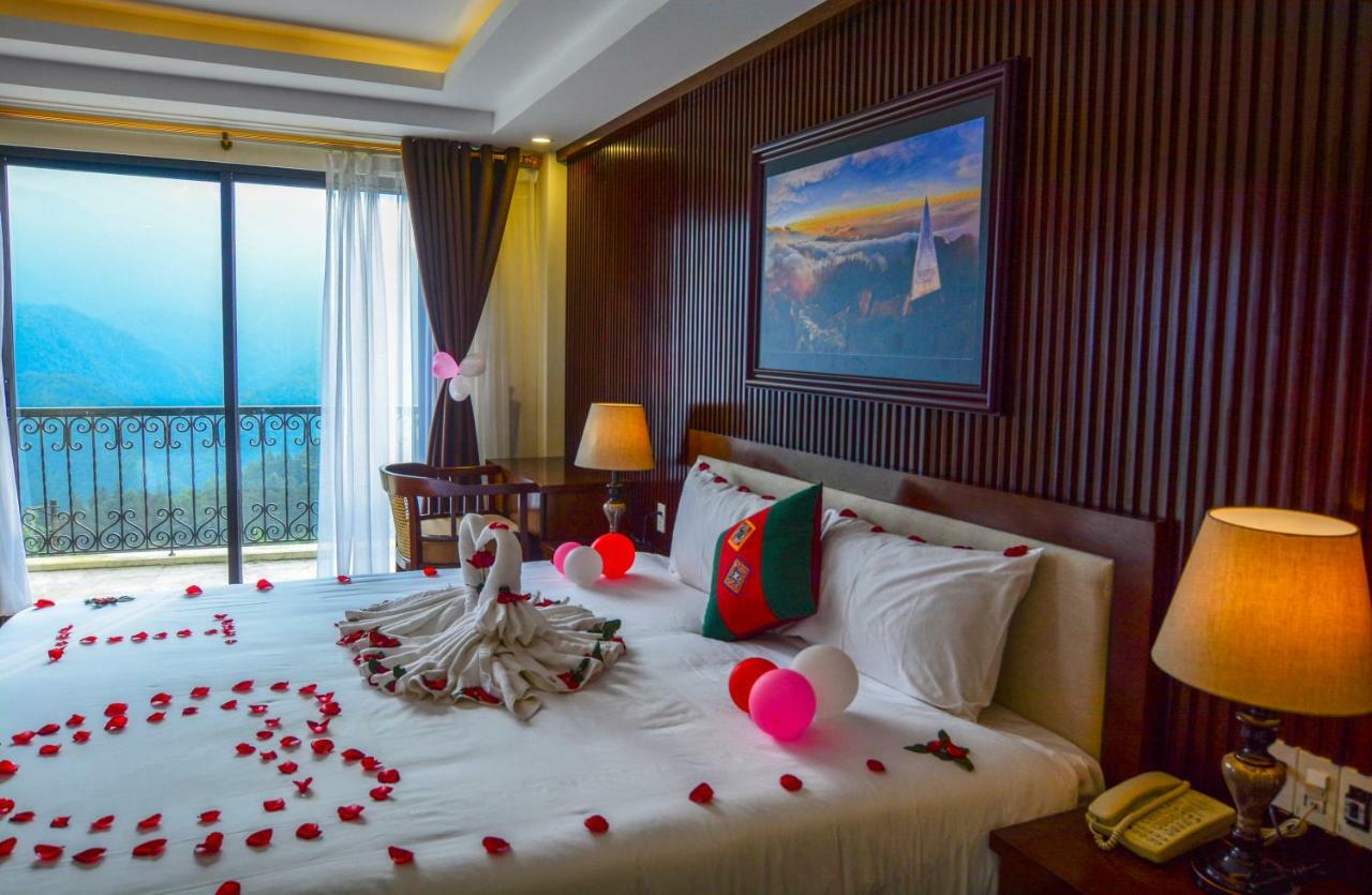 Khách sạn The View 4*