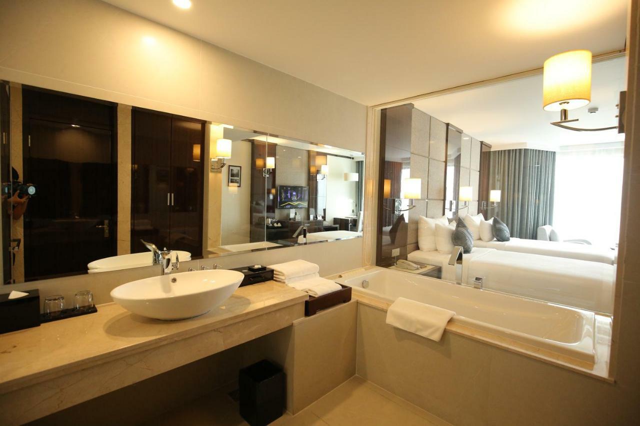 Khách sạn Luxury Hạ Long