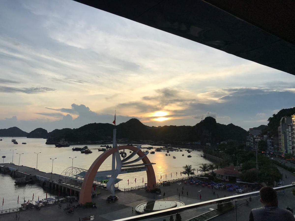 Hostel Catba Pod - Restaurant And Rooftop Bar *