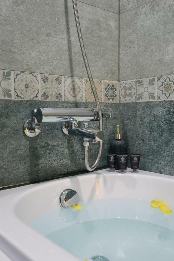 Khách sạn La Palm 3*