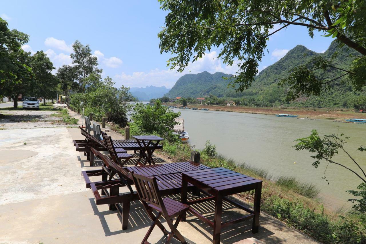 Son Doong Riverside