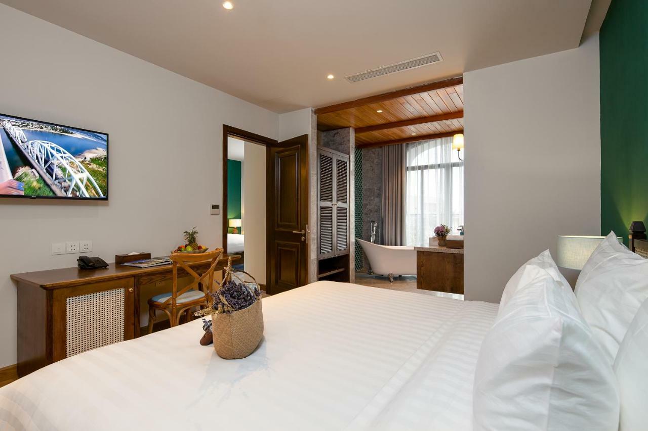 Salmalia Boutique & Da Nang