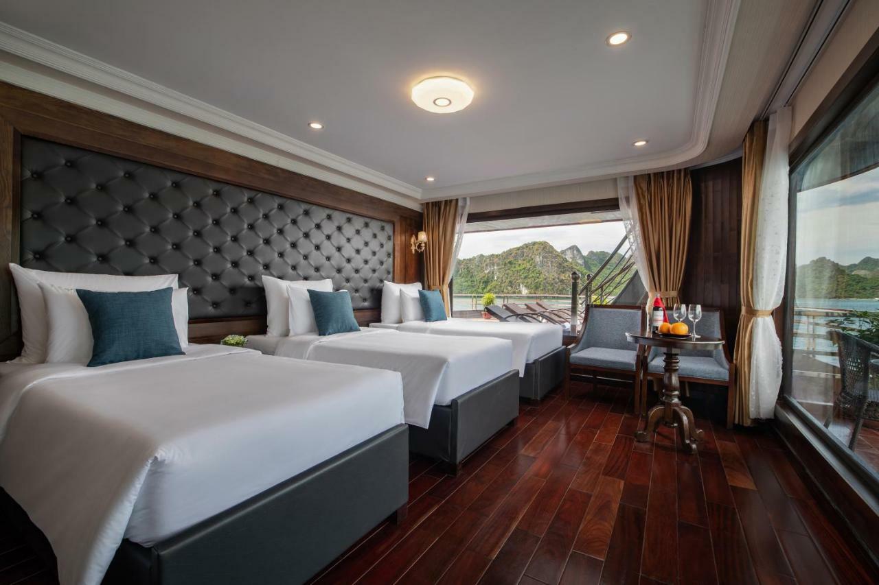 La Pandora Cruises Botel Ha Long