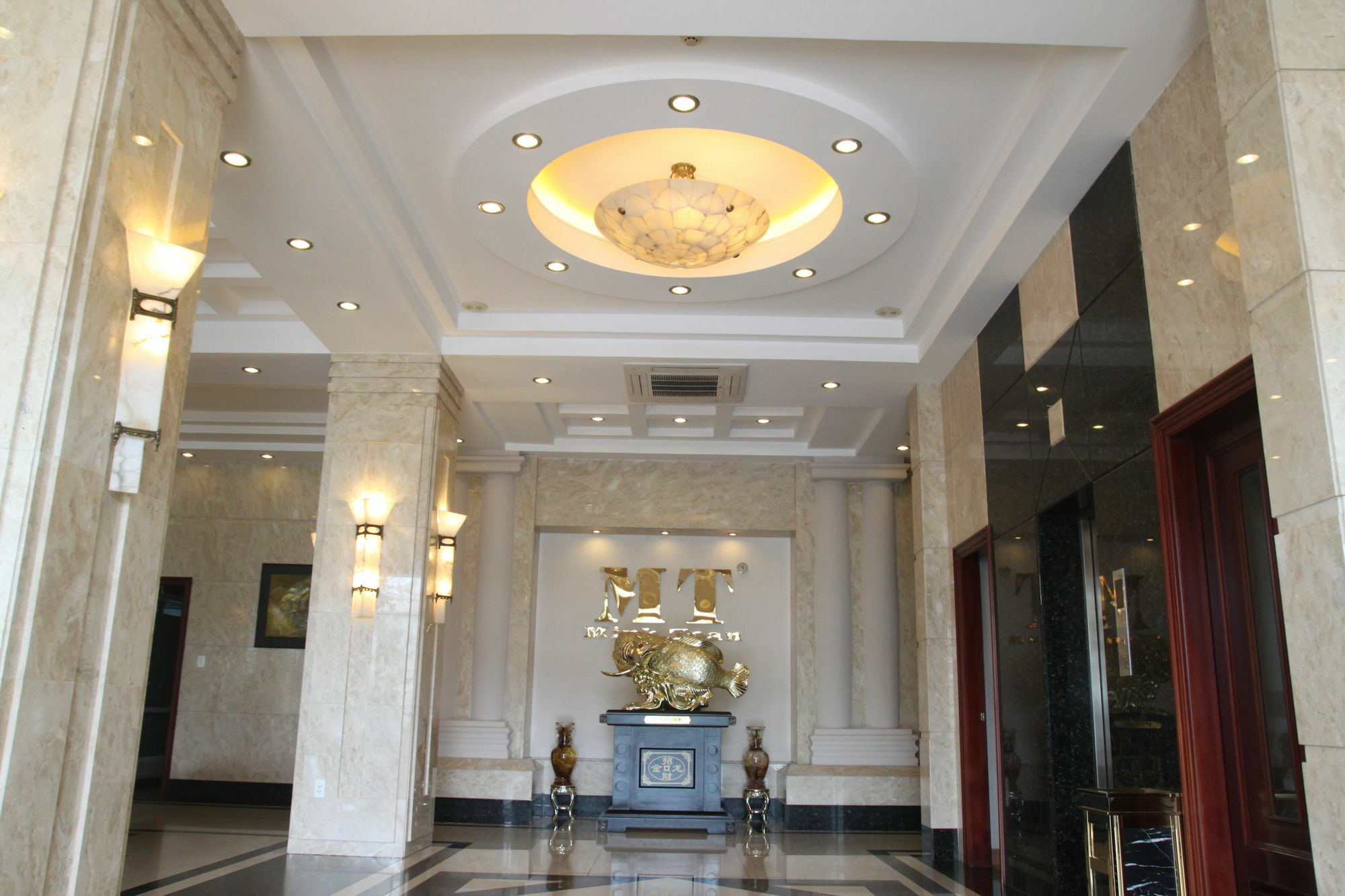 Minh Toan Athena Hotel 3*