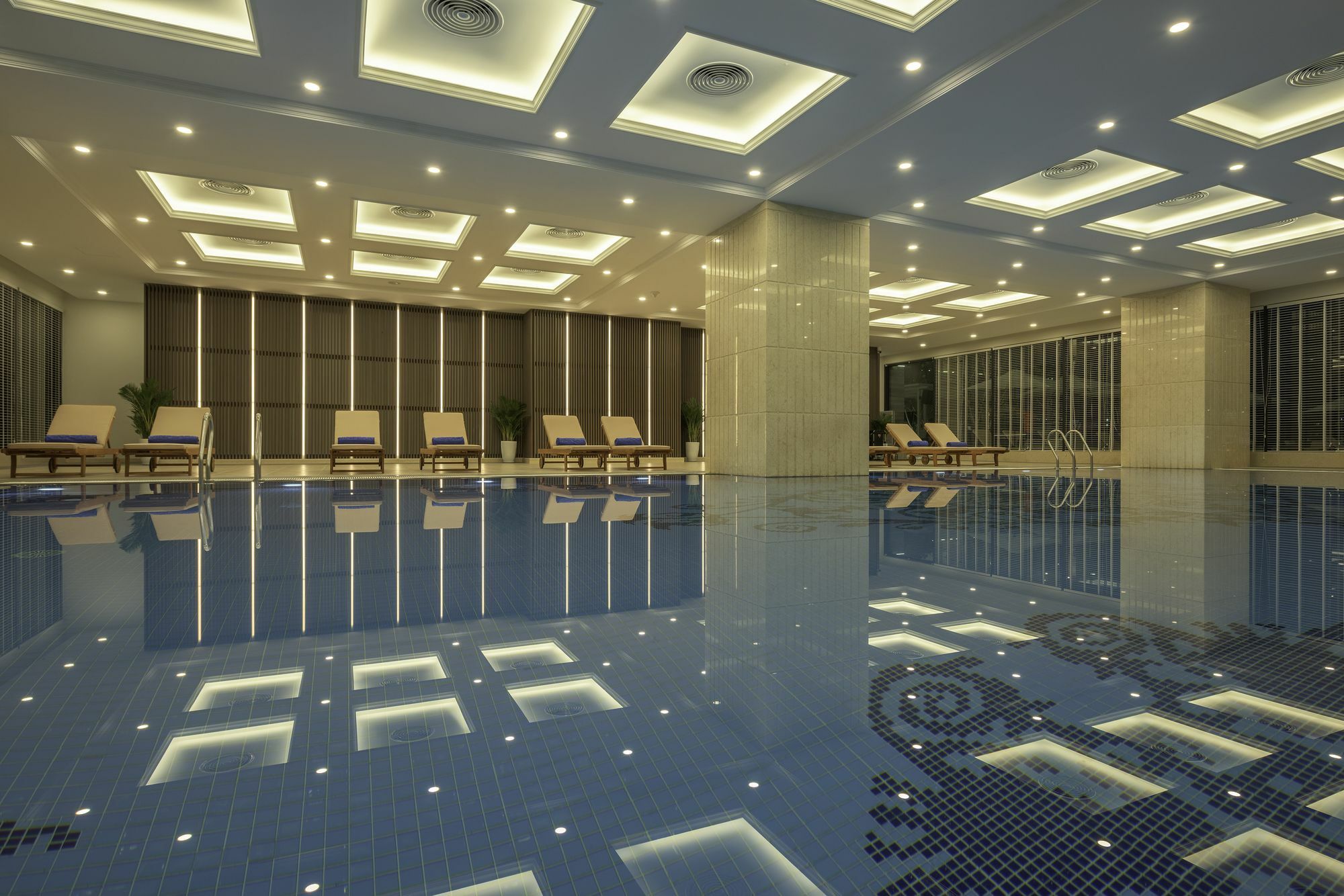 Hotel Melia Vinpearl Riverfront Da Nang