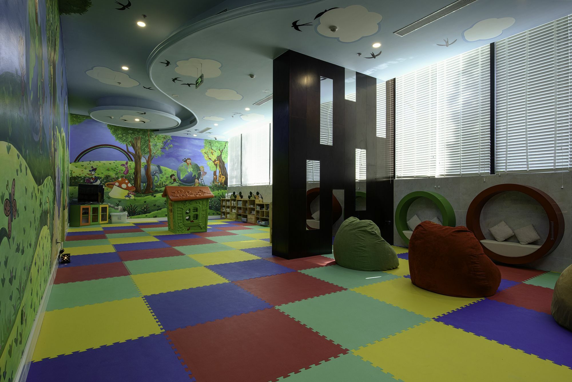 Hotel Melia Vinpearl Riverfront