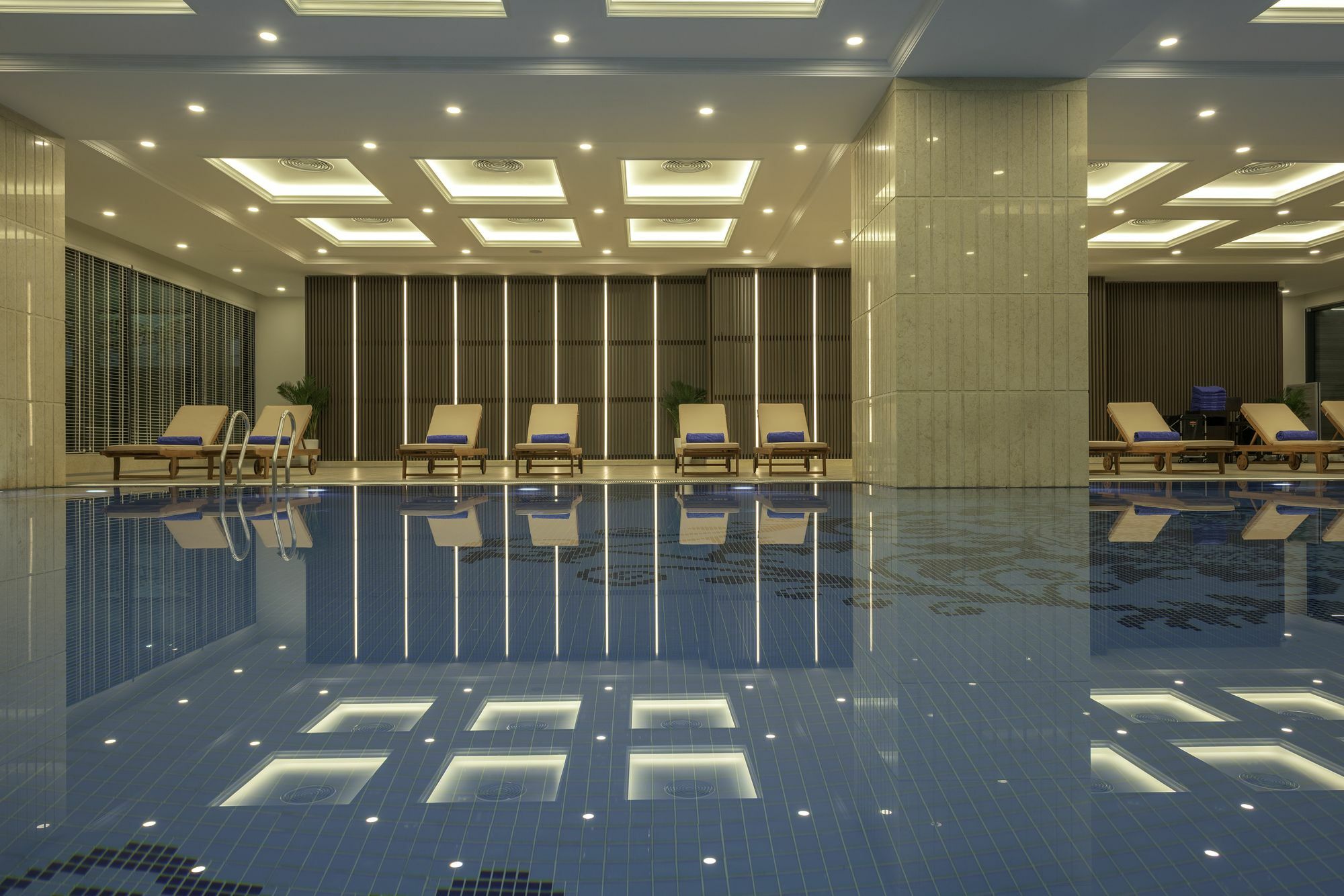 Melia Vinpearl Riverfront Hotel