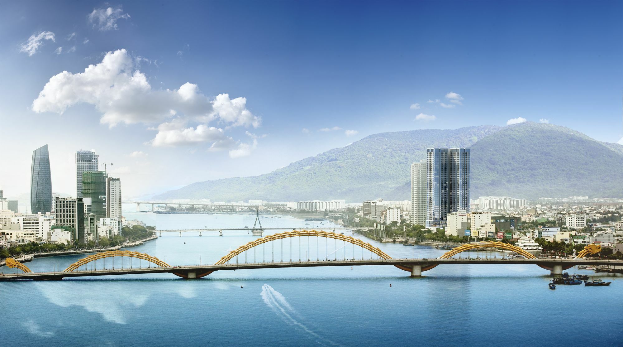 Melia Vinpearl Riverfront Da Nang