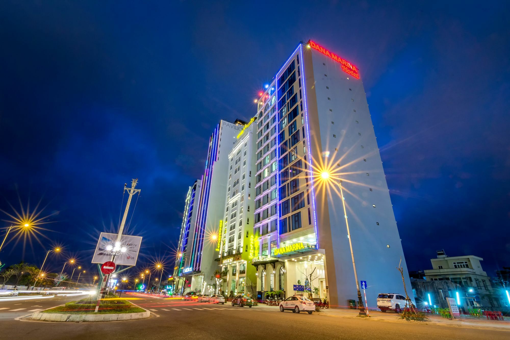 Dana Marina Boutique Hotel 4*