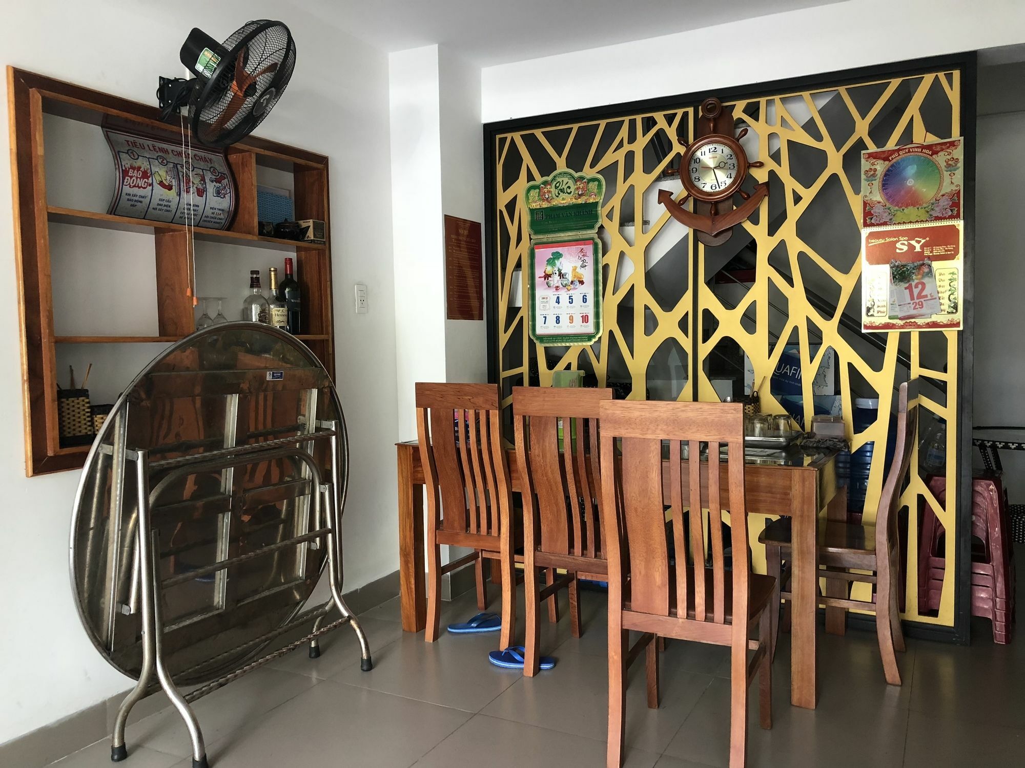 Eros 2* Da Nang
