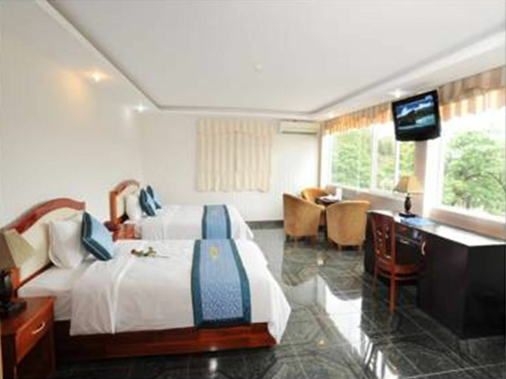 Song Thu Hotel