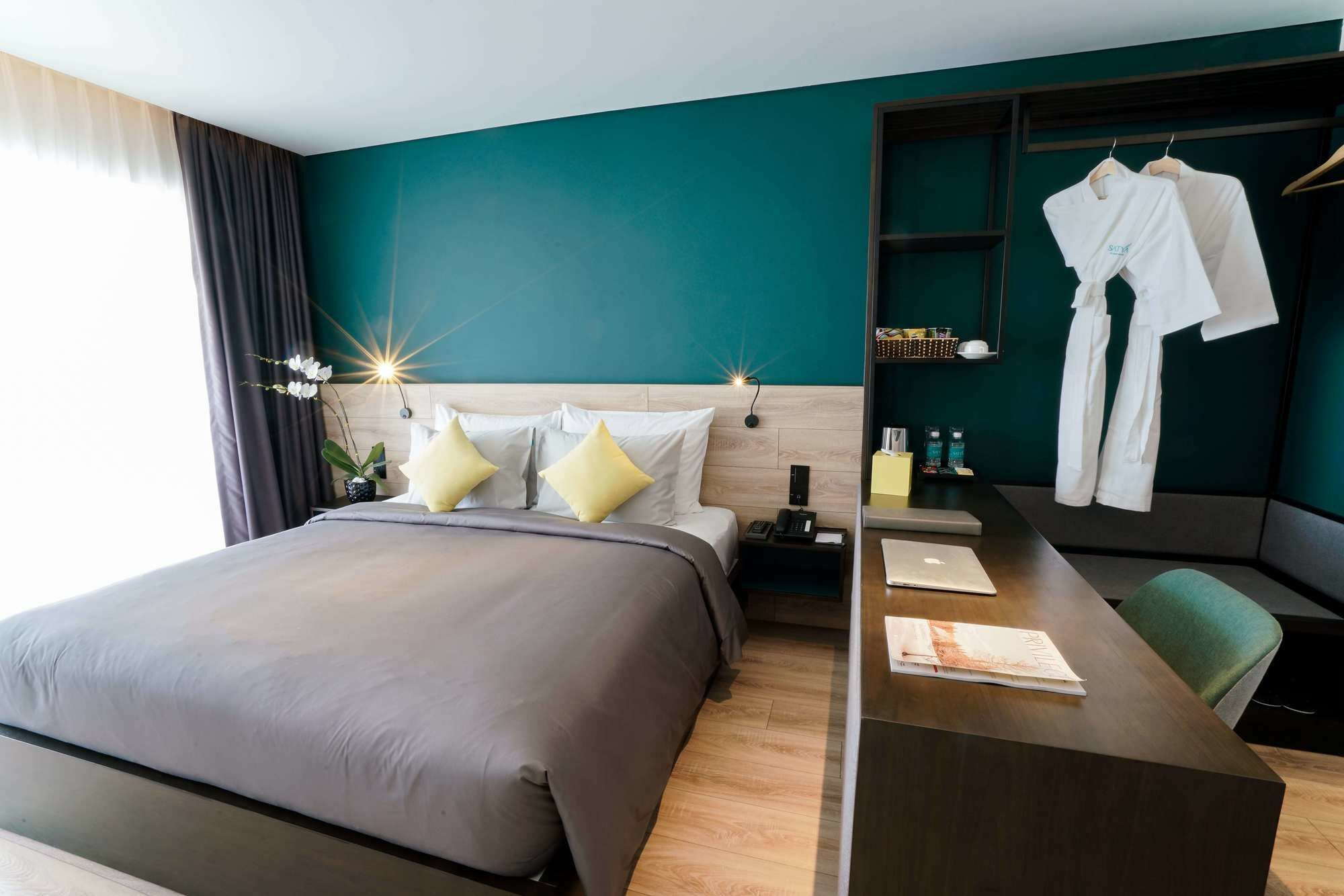 Hotel Satya Market