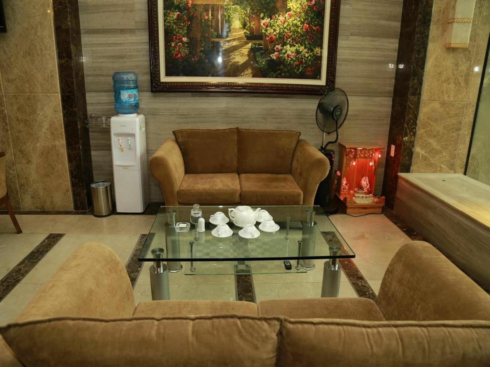 Khách sạn A25 - 180 Nguyễn Trãi TP. Hồ Chí Minh