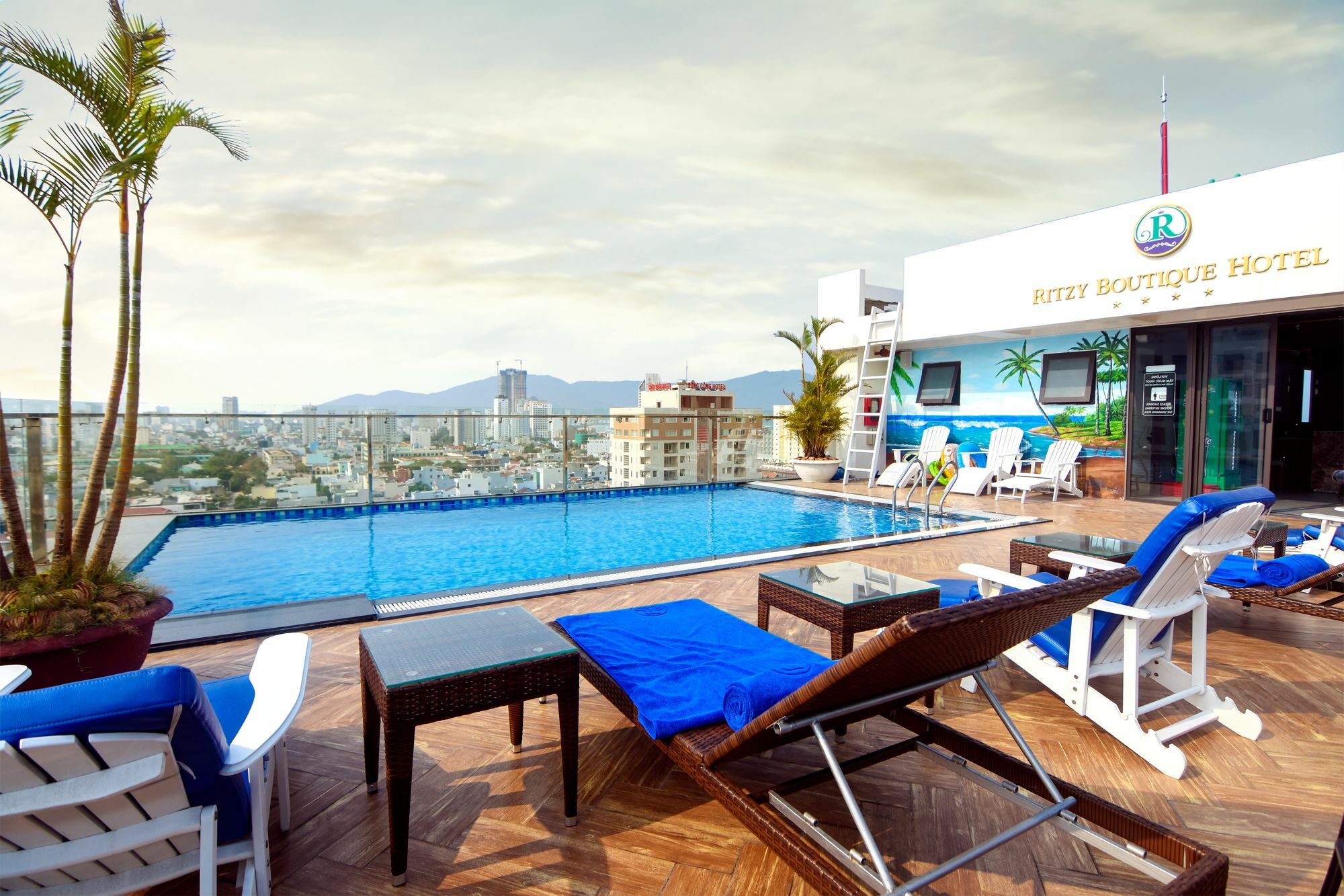 Hotel Ritzy Boutique