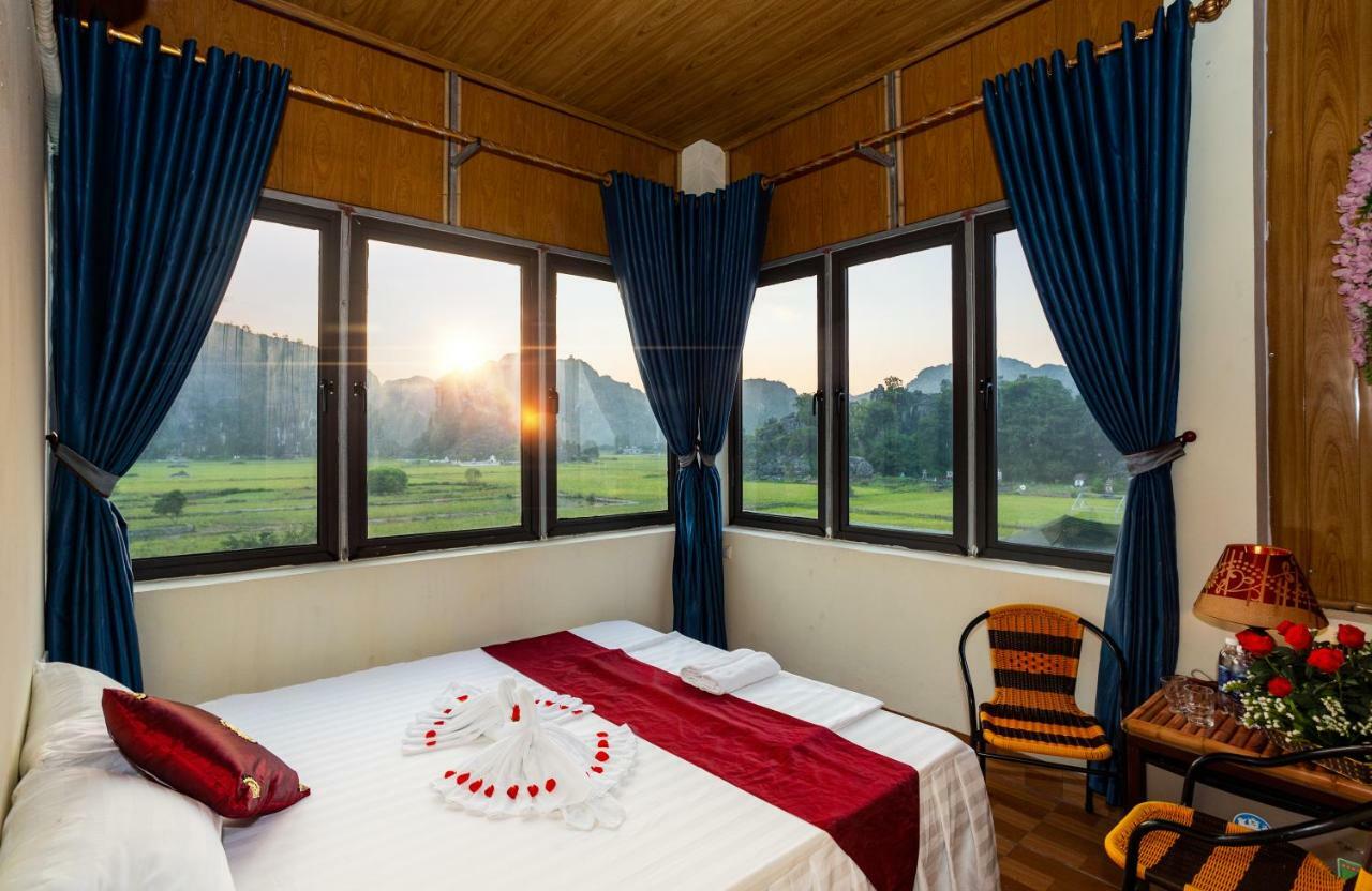 Hang Mua Hotel