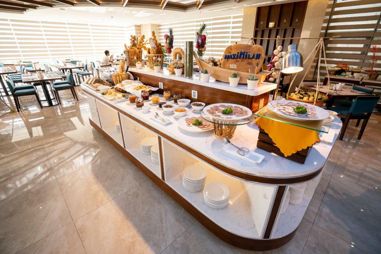 Hotel Maximilan