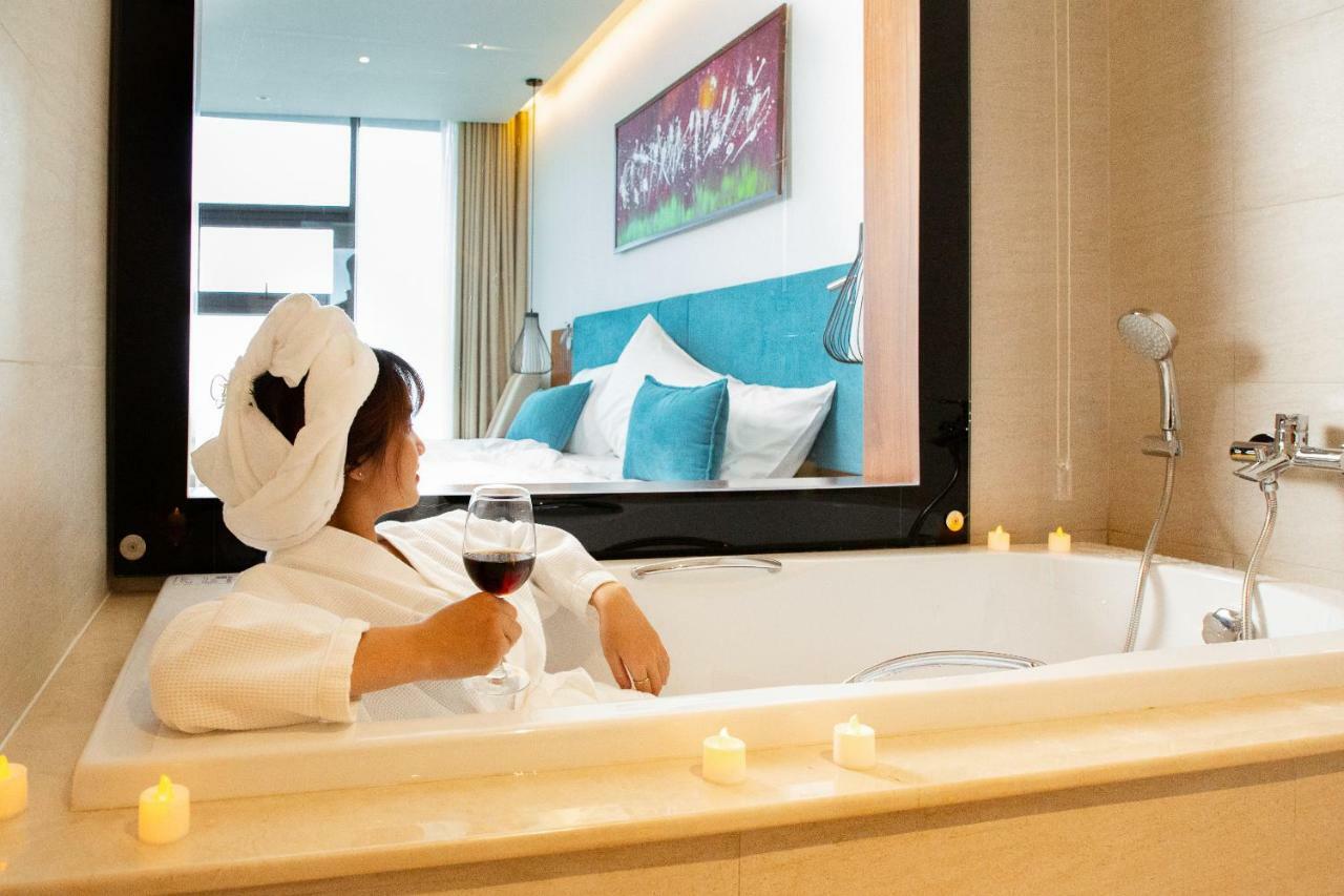 Maximilan 4* Da Nang
