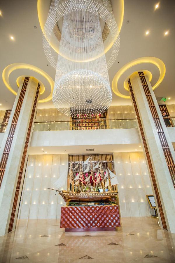 Luxury Hạ Long