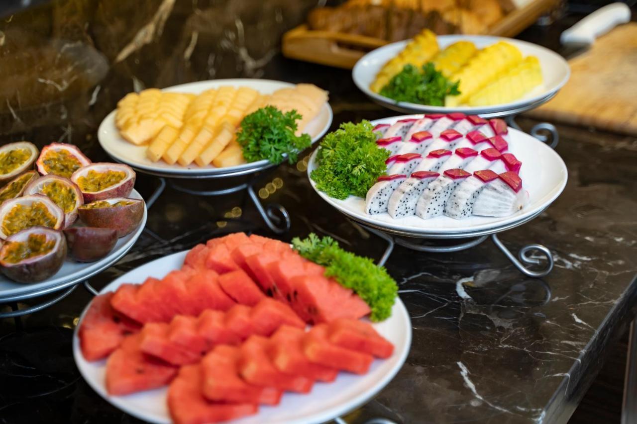 Splendid Star Grand And 4* Hanoi