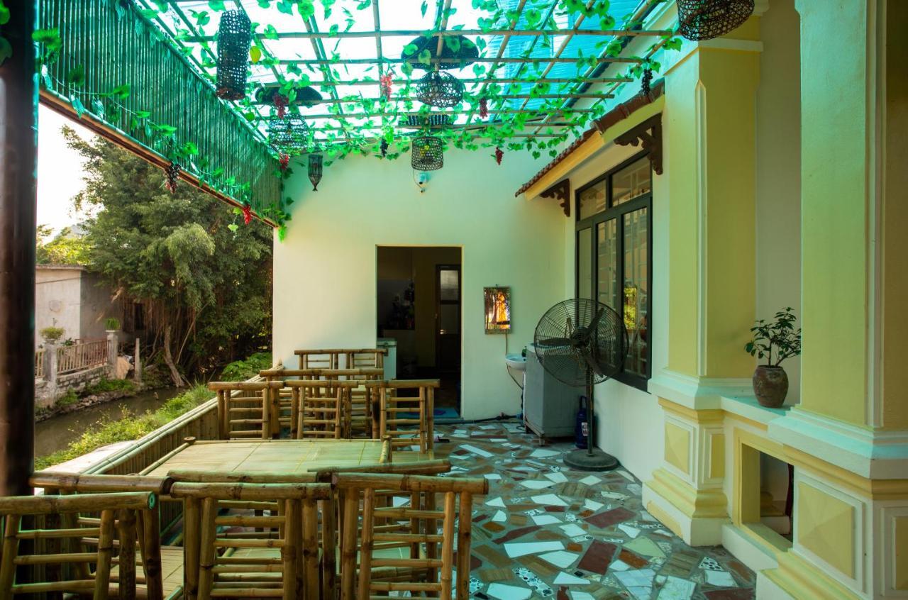 Hang Mua Hotel *