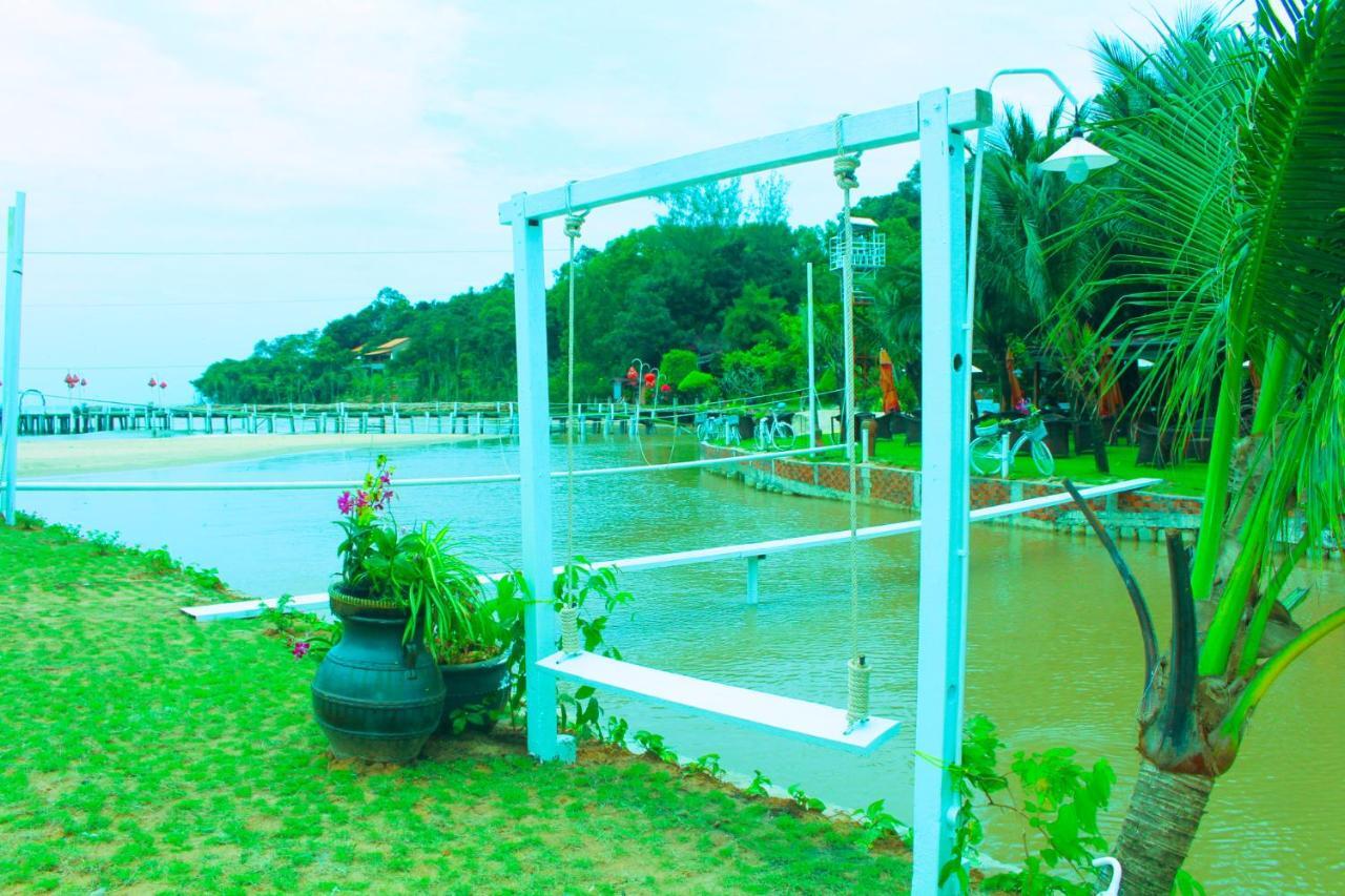 Khu nghỉ mát Dưỡng Bãi Biển Chez Carole 4*