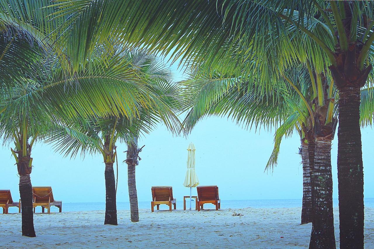 Dưỡng Bãi Biển Chez Carole 4*