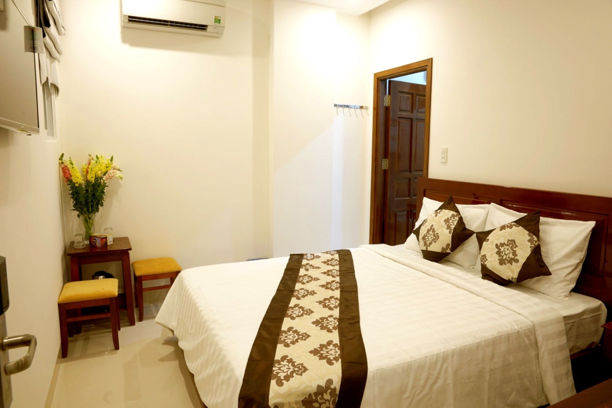 Gold Summer 1 Hotel