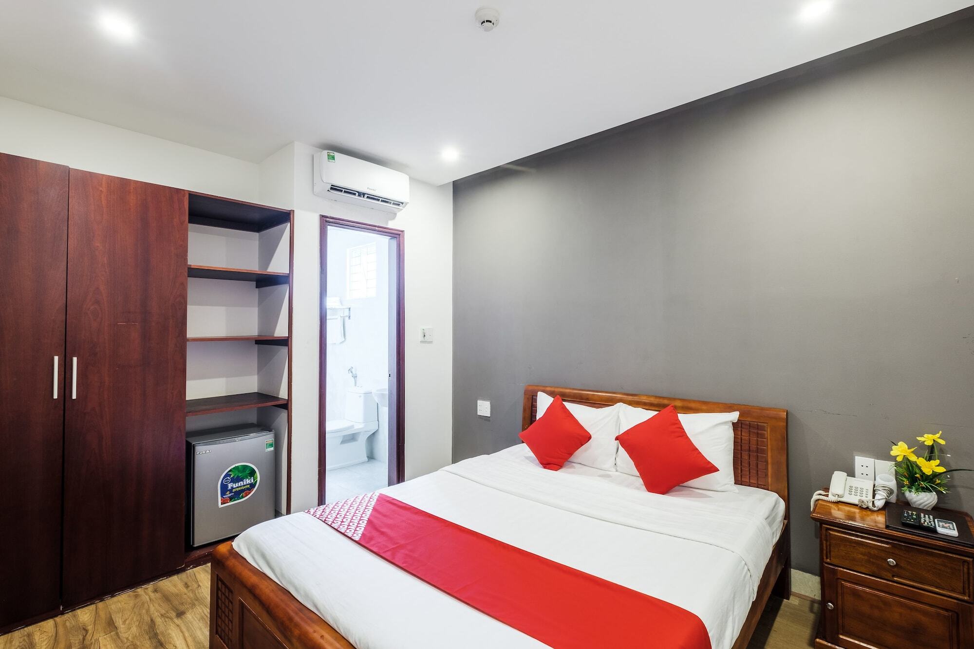 Khach San Gia Tot Peaceful Hotel