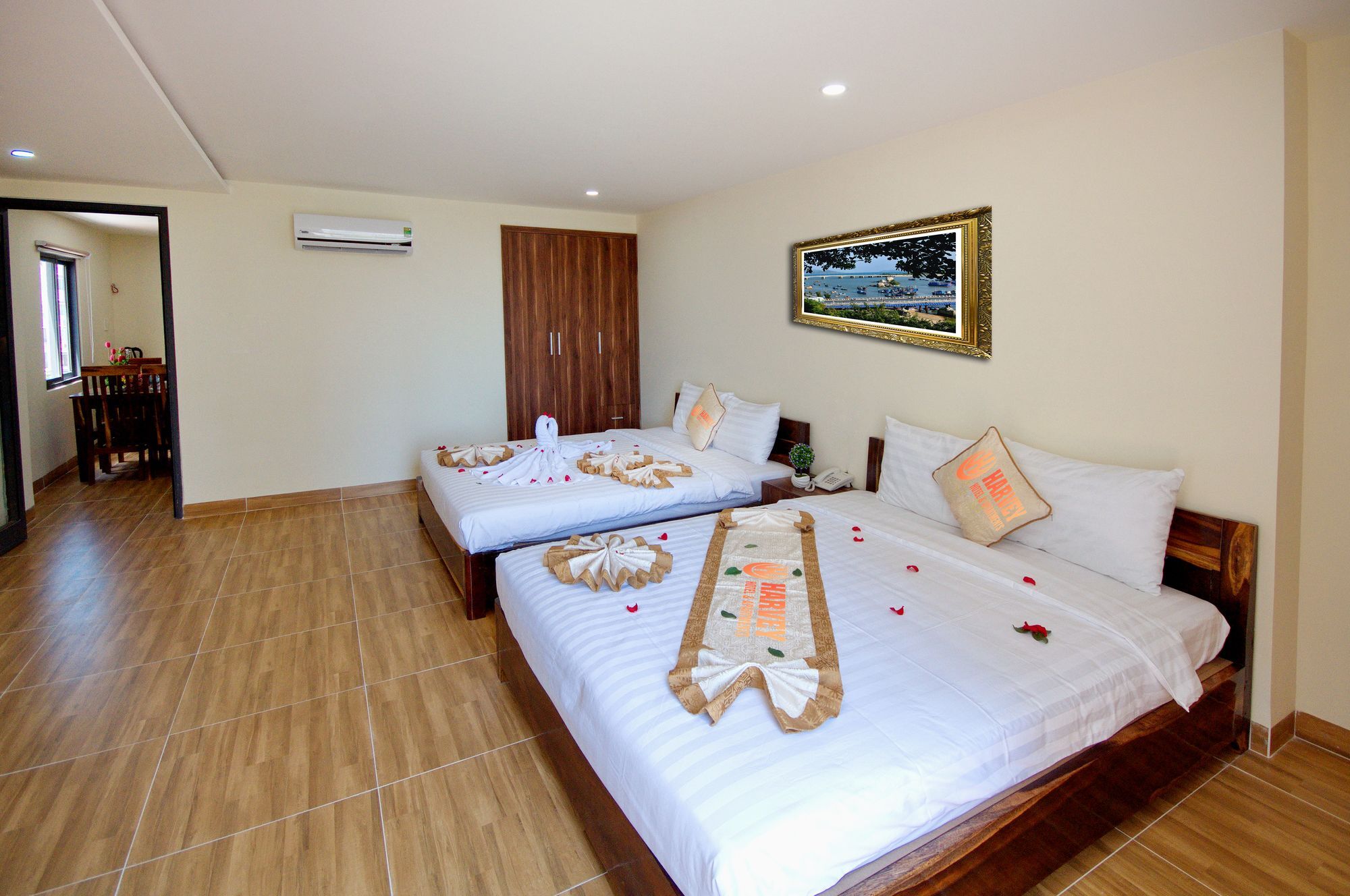 Hotel Harvey & 3*
