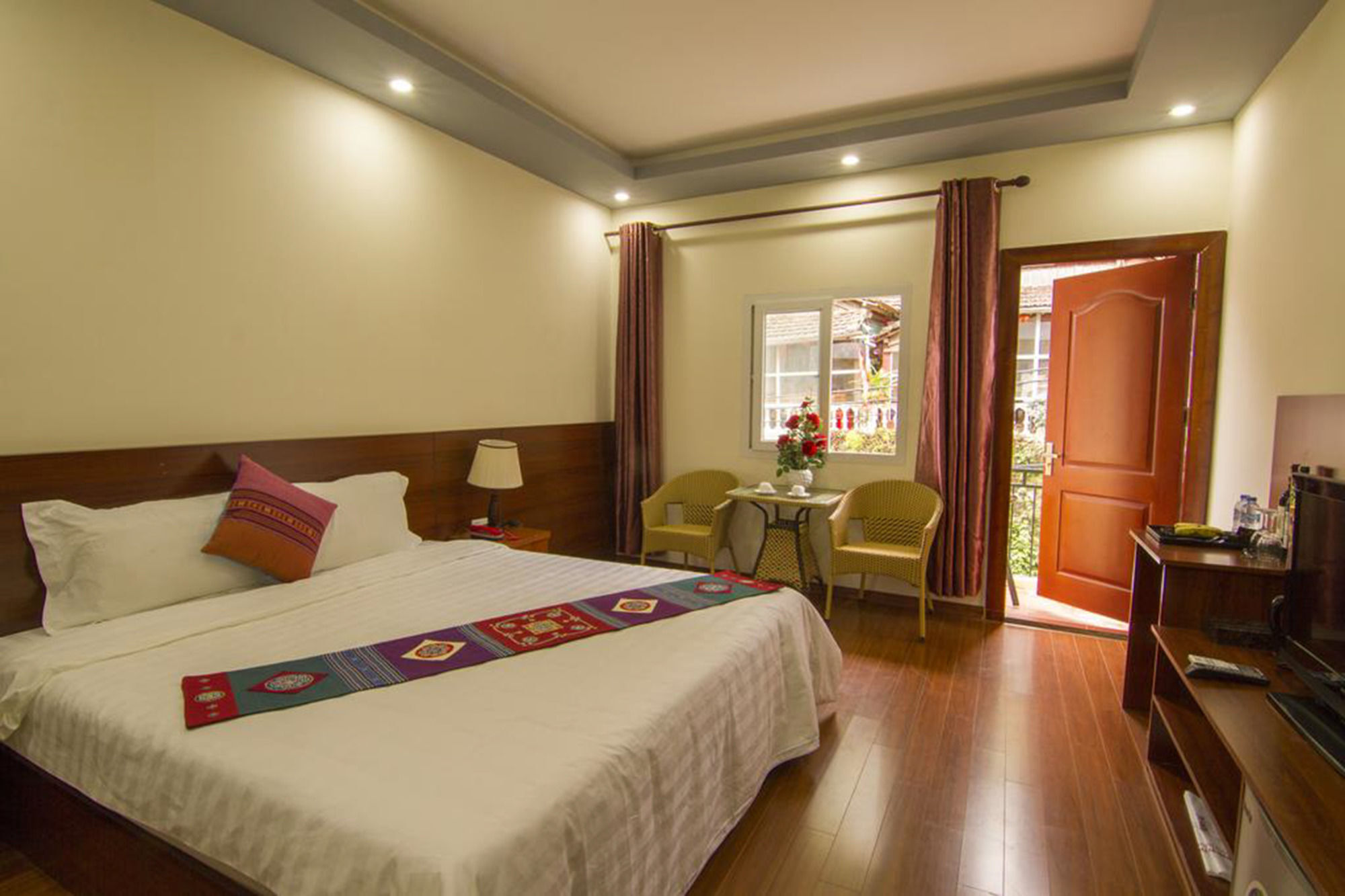 Unique Hotel 3*