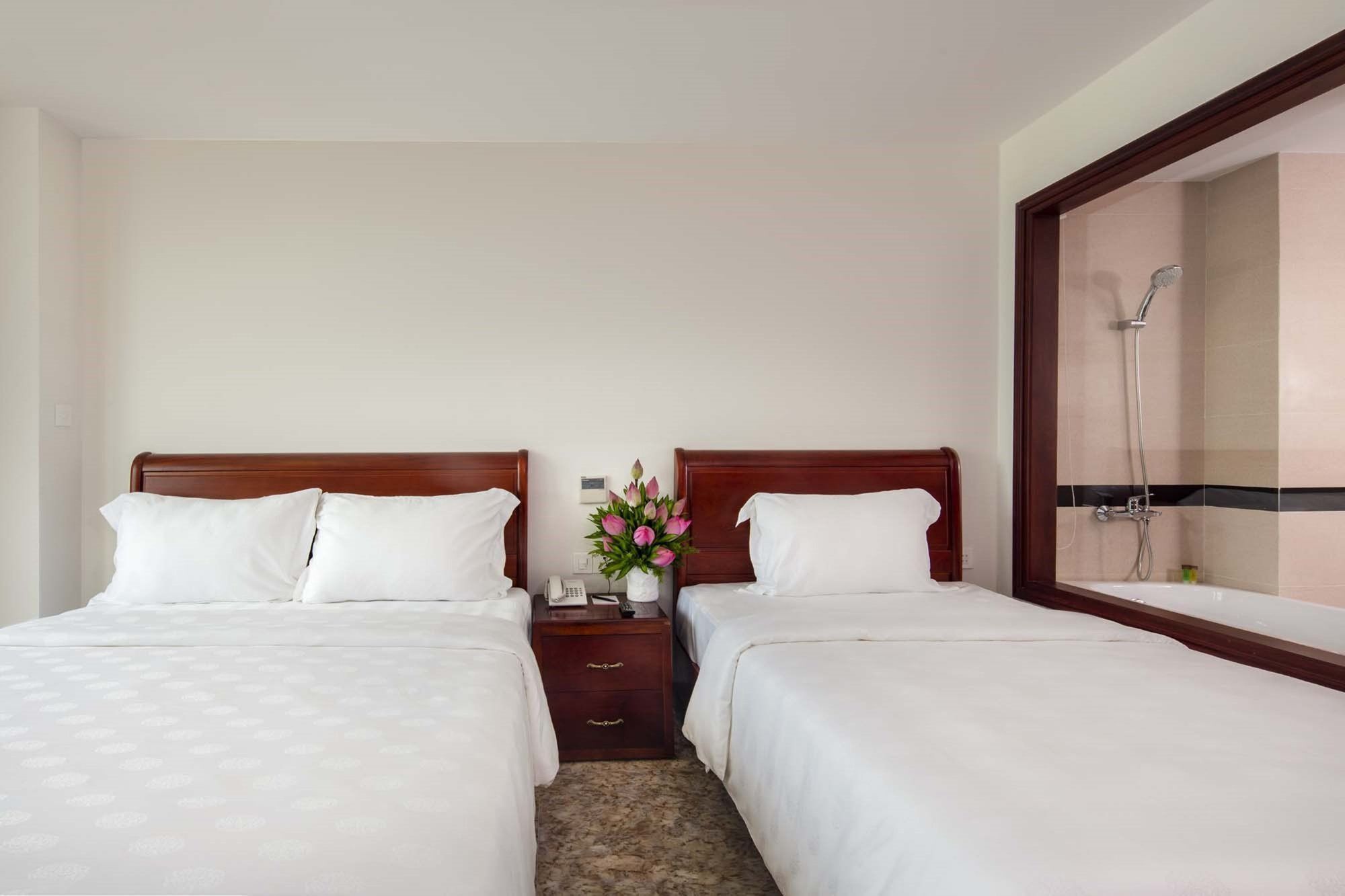 Red Sun Hotel