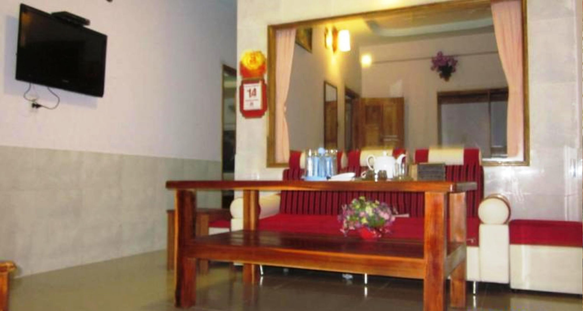 Song Xanh Hotel