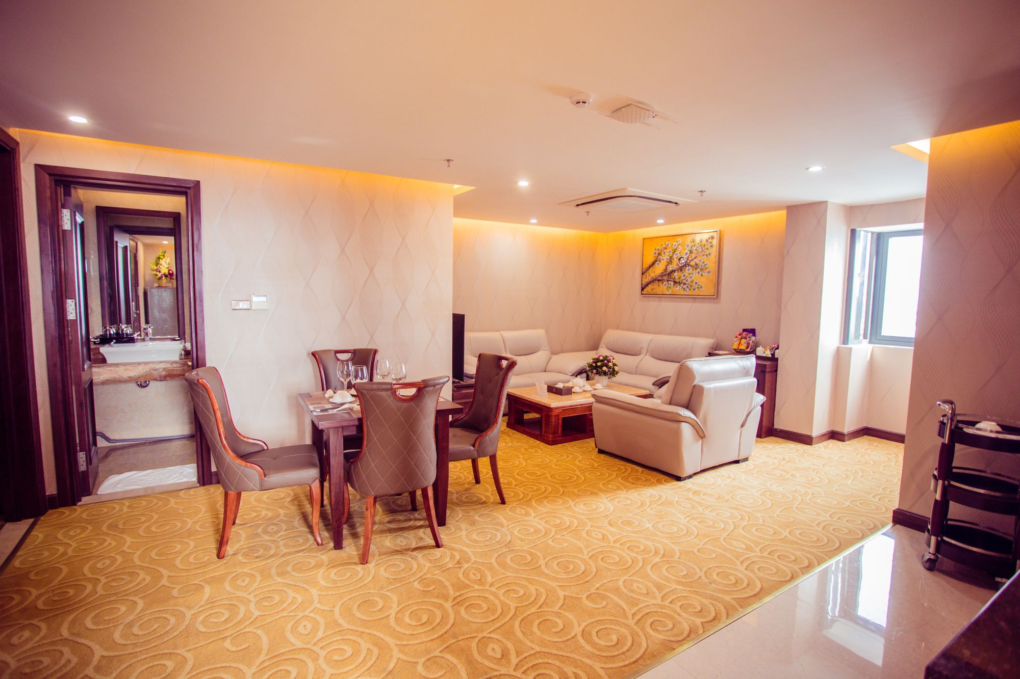 Hotel Luxtery &