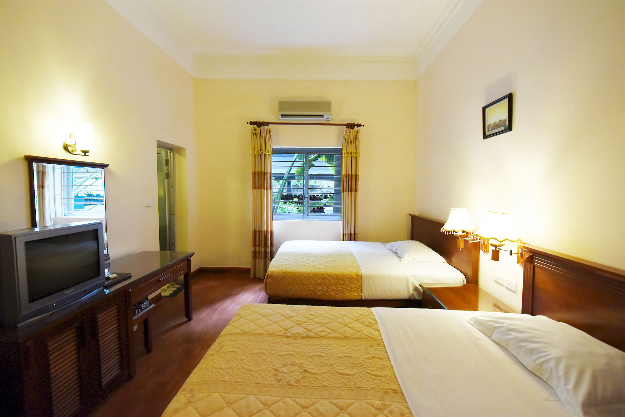 Gieng Ngoc Sea Moutain View Cat Ba Hotel 2*